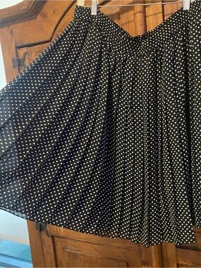 Chaus Pleated Swing Skirt with White Polka Dots 3X